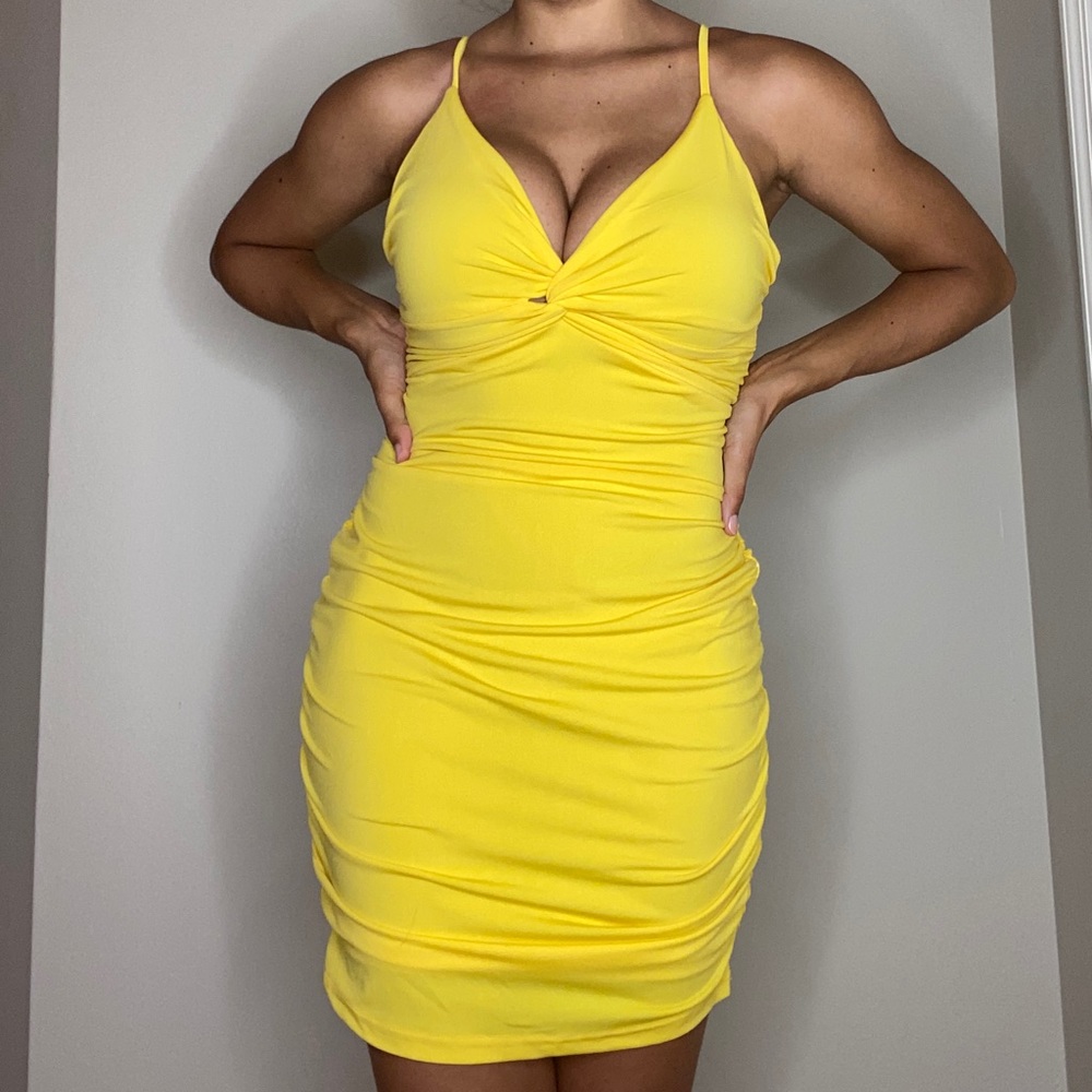 Yellow ruched mini